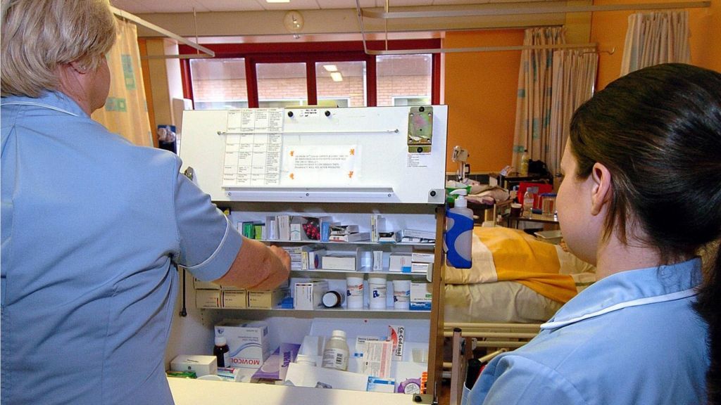 Hospitals could follow airlines on safety