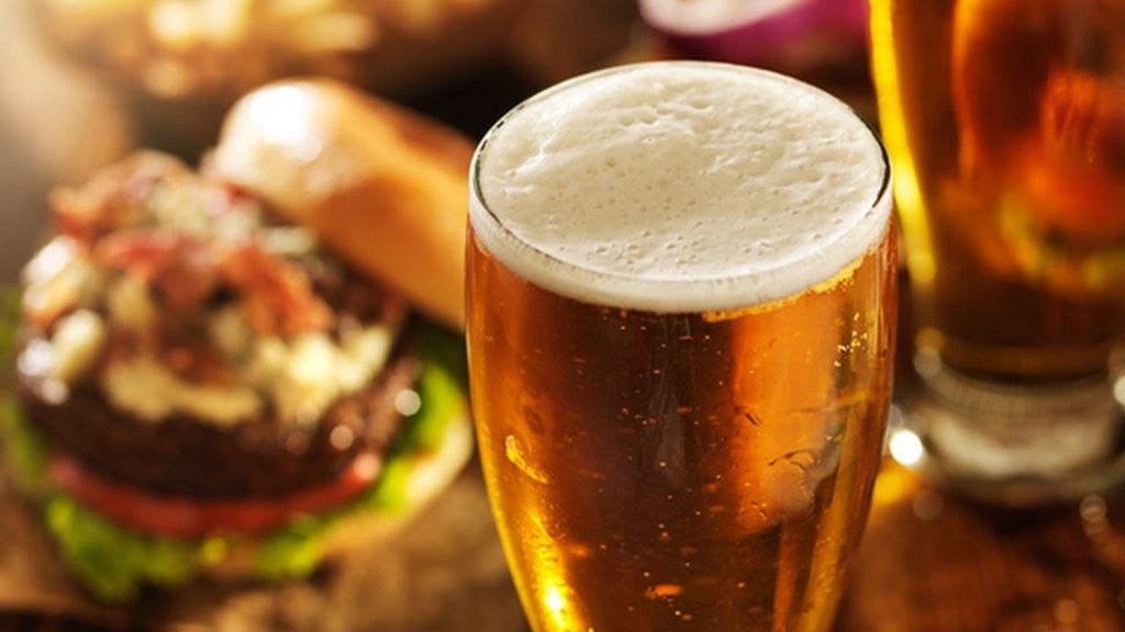 Alcohol flips brain into hungry mode