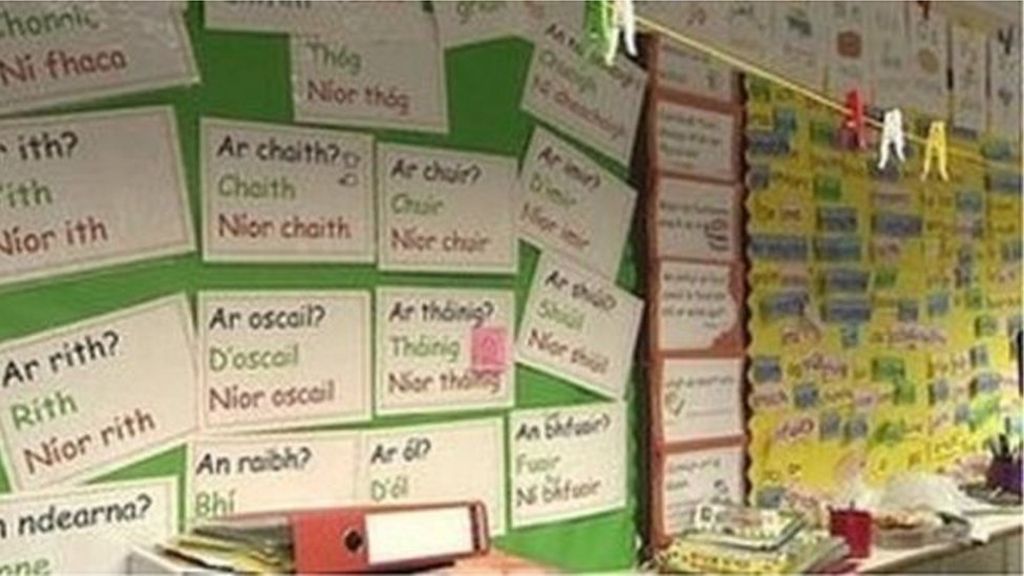 PSNI gives internet safety talk in Irish