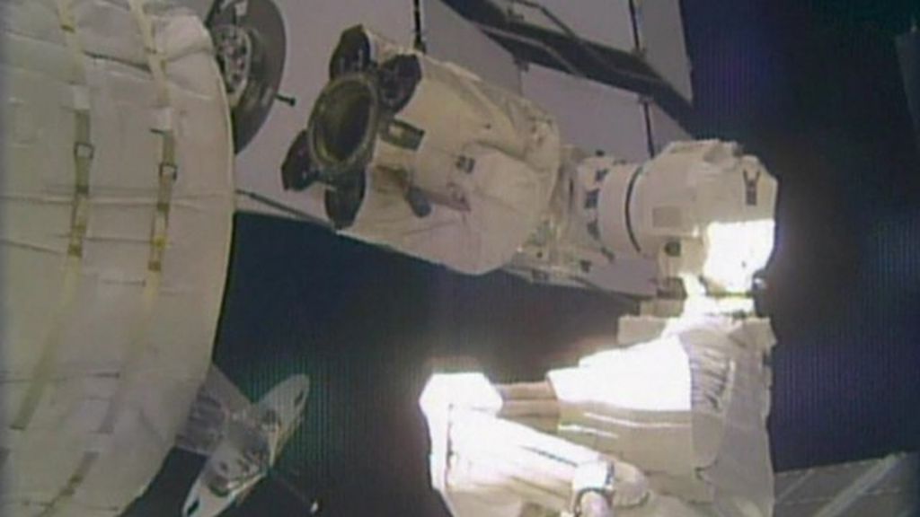 VIDEO: Space station gets inflatable extension