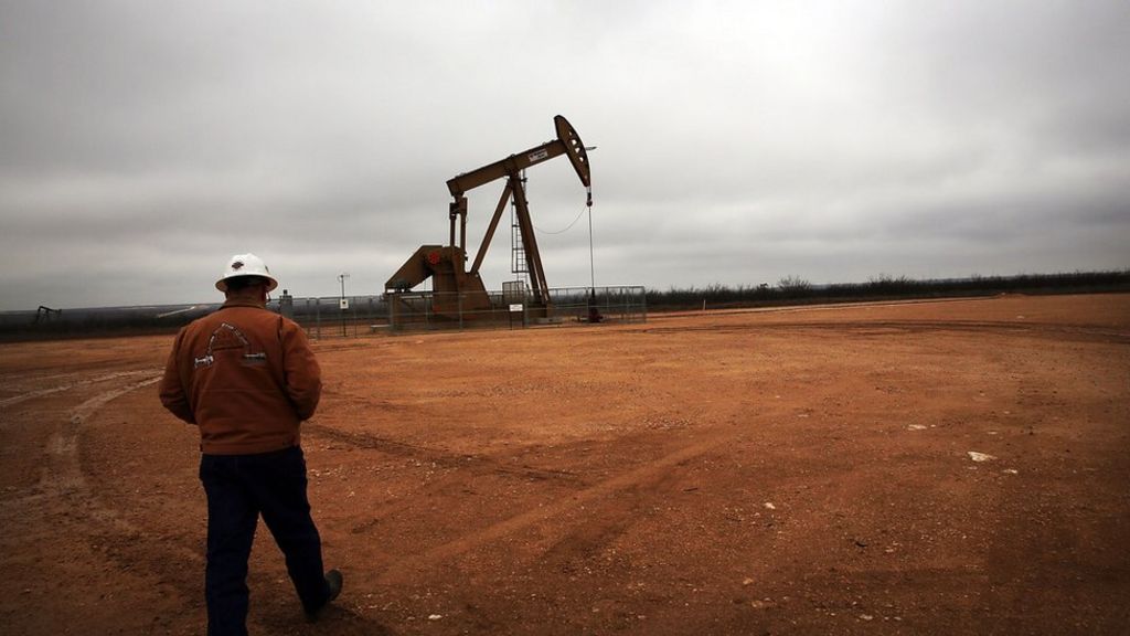 Low oil price squeezing US frackers