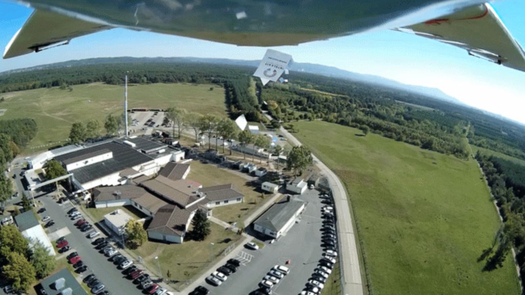 Drone leaflet drop urges agents to quit