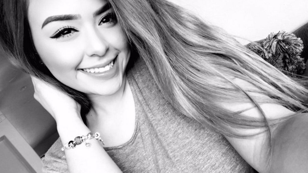 Apple checking 'exploding' iPhone video