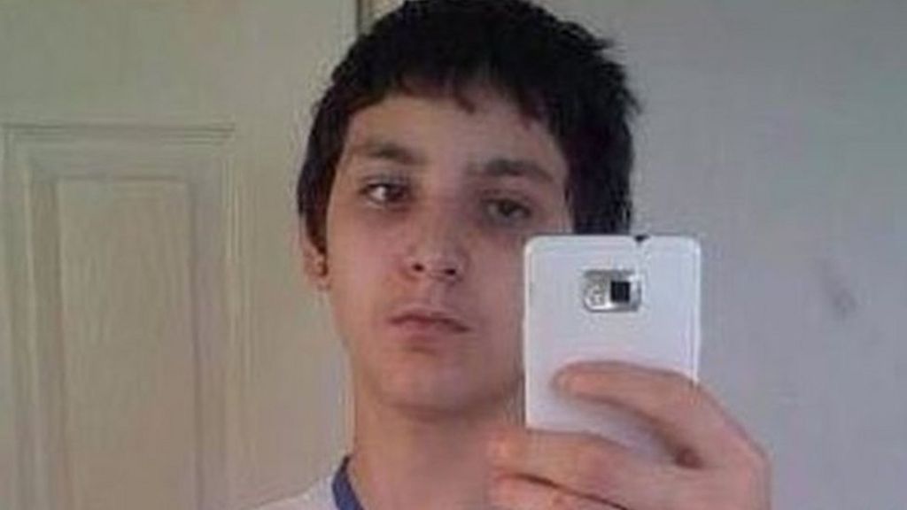 Probe into pupil school bus crash death