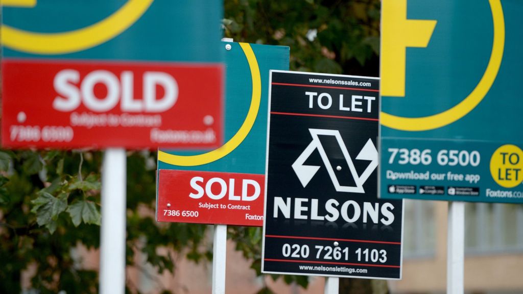 UK house prices 'rising strongly'