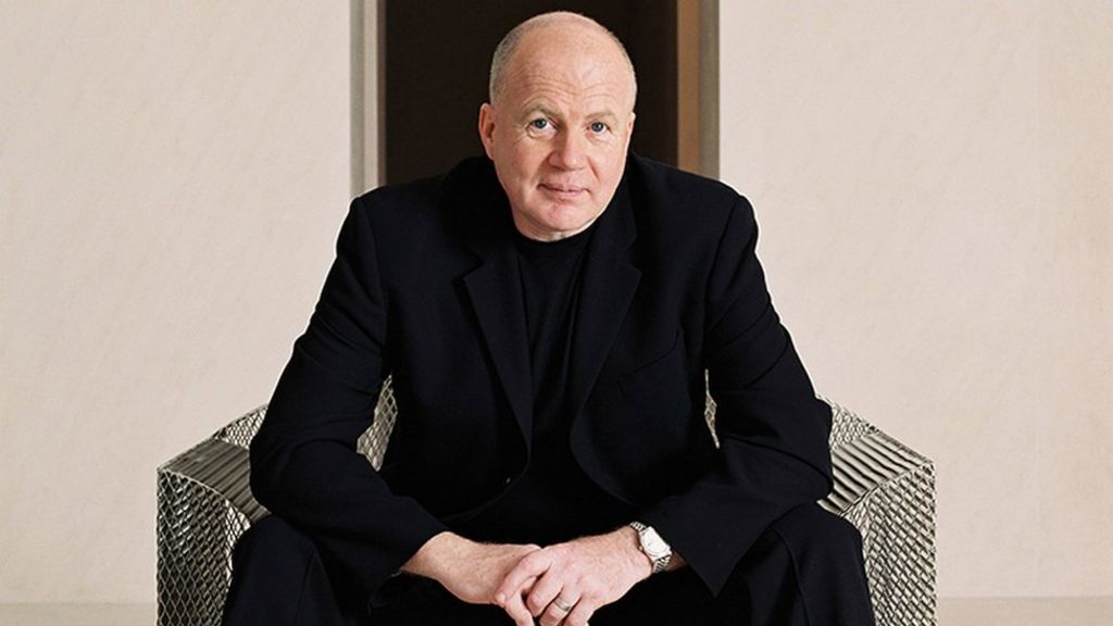 Saatchi boss Kevin Roberts resigns