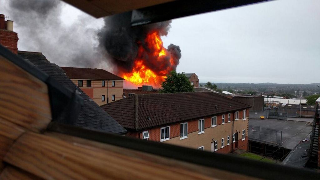 Teenagers released over Basford 'ball of flames' fire