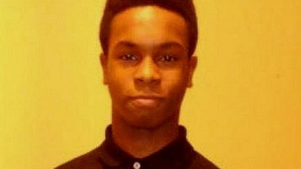 Boy drowned after jumping into quarry