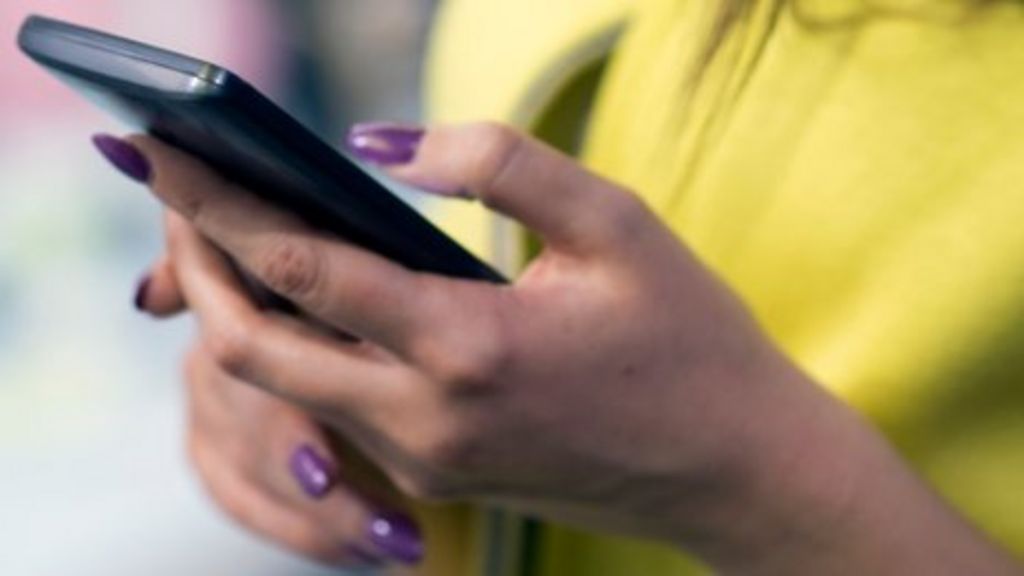 EE to improve 4G and customer services