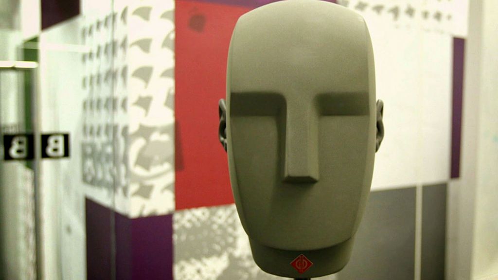 VIDEO: The head giving you 3D VR sound