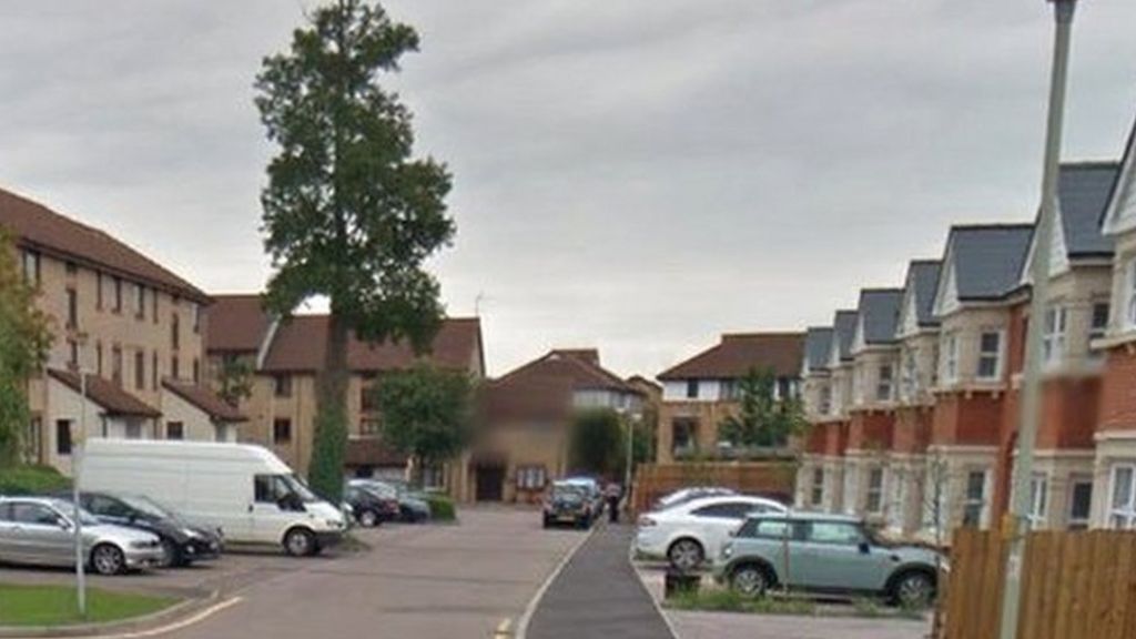 Man steals car with baby and young girl in back in Enfield