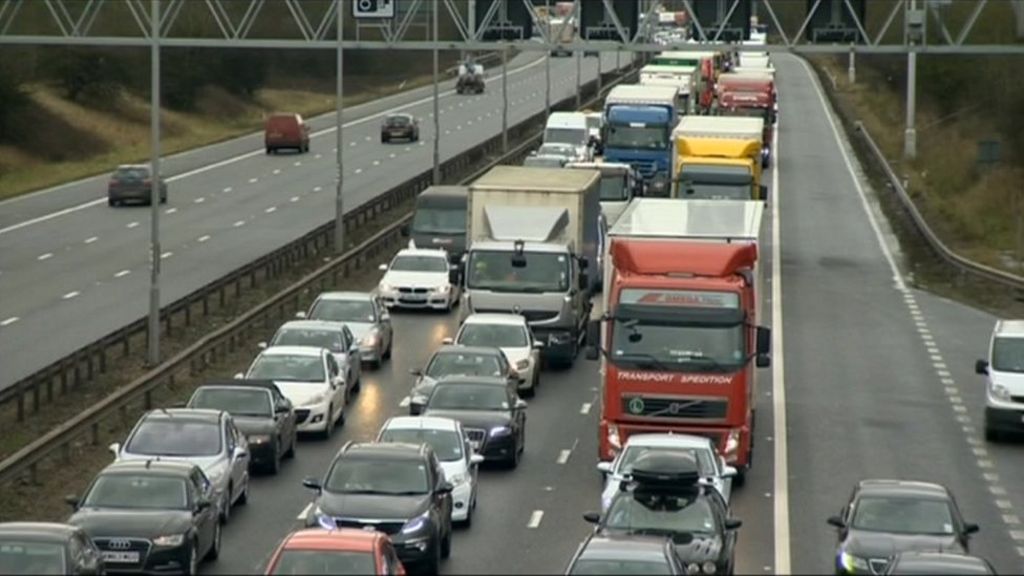 VIDEO: Failings found over M6 crash chaos