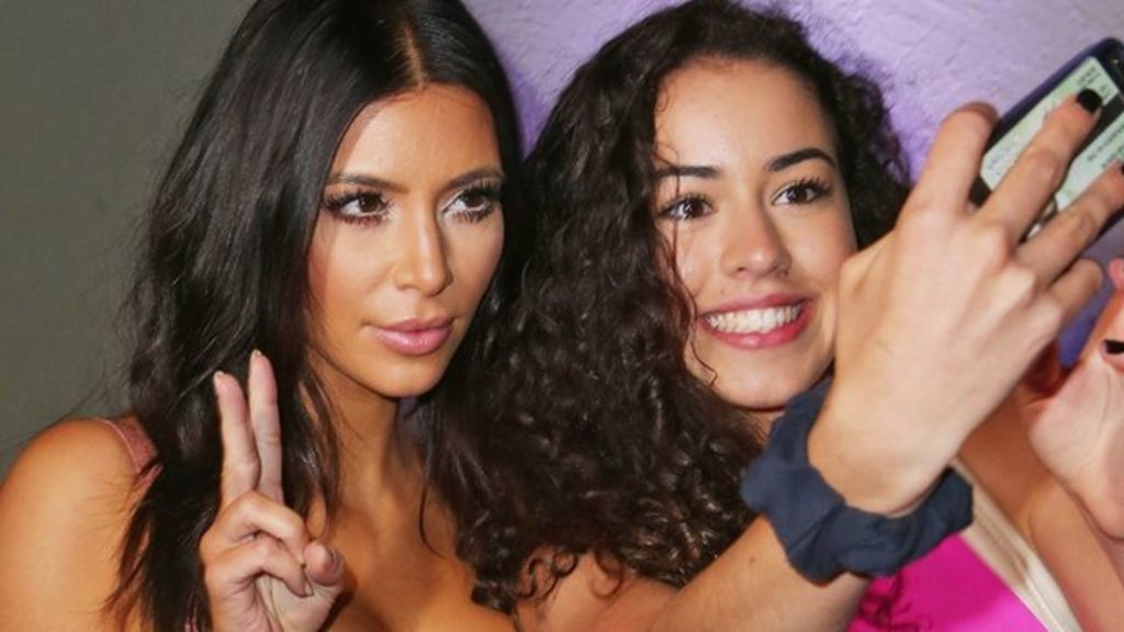 Kardashian selfie rebuked by watchdog