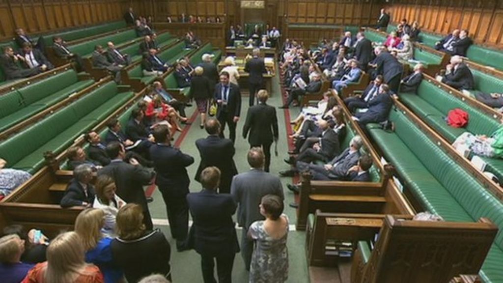 SNP stages Labour benches takeover