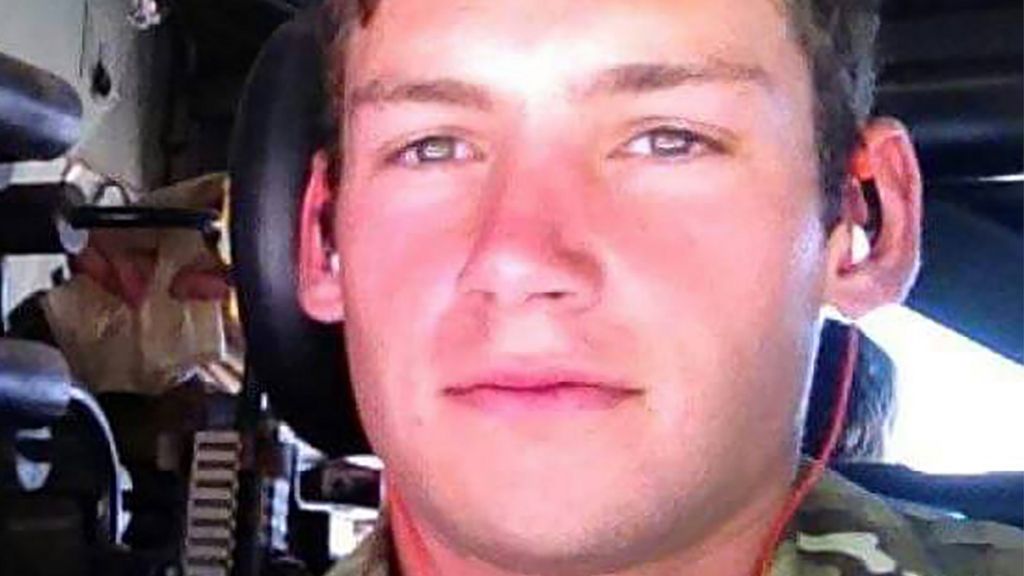 Rifles soldier Joshua Hoole dies after Army fitness test in Brecon - BBC News