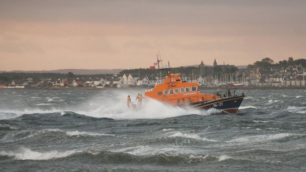 Crew rescued from Dundee pilot boat after fire