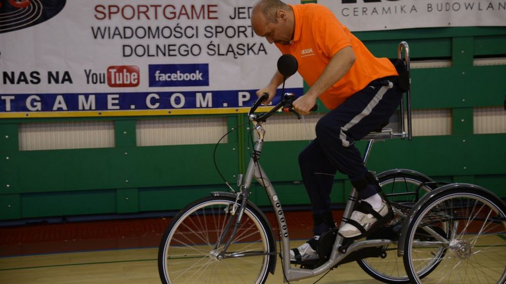The paralysed man who can ride a bike