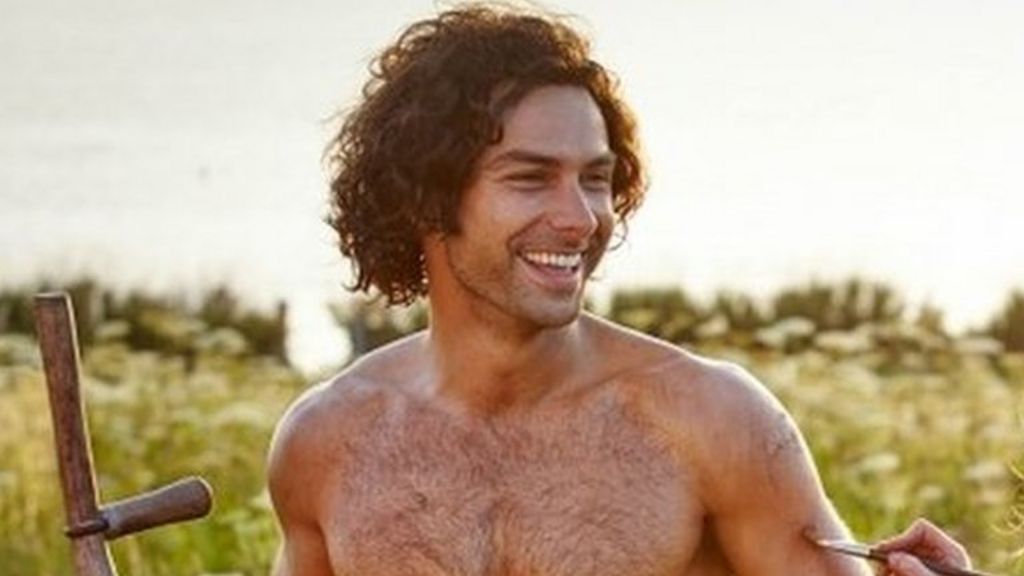 Poldark star Aidan Turner says he 'sexed up' scything