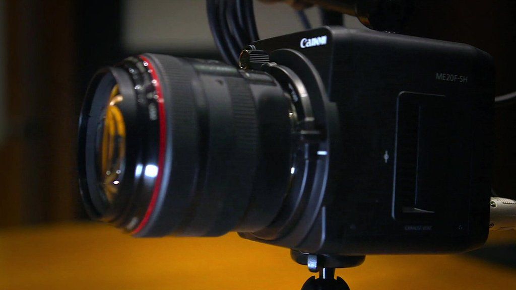 VIDEO: Colour camera sees in the dark