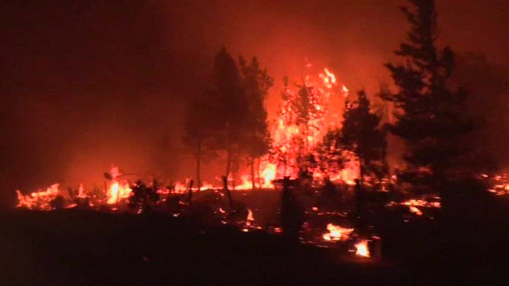 'Red alert' as Chile wildfires blaze