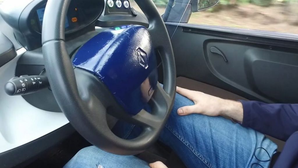 Driverless cars 'could lead to complacency'