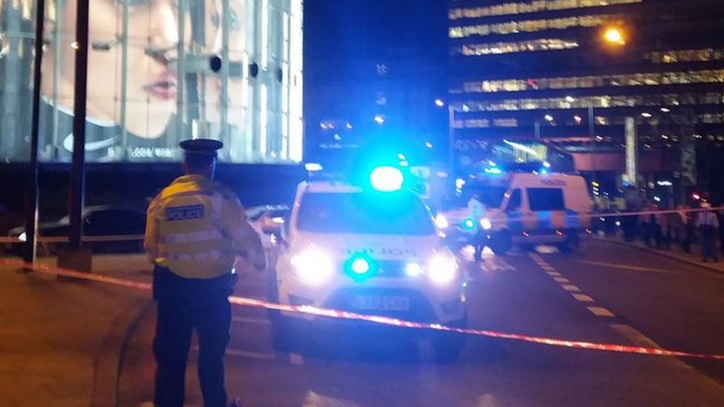 Suspected WW2 bomb removed from Thames
