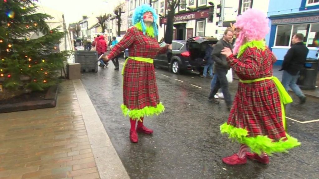 VIDEO: Festivals go ahead despite floods