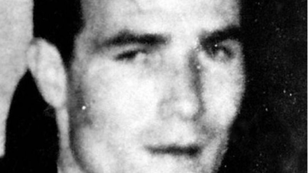 Troubles killings: MoD defends Facebook post