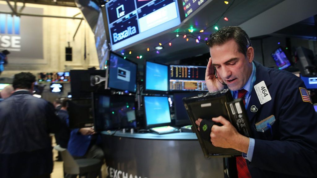 US stock markets tumble on oil woes