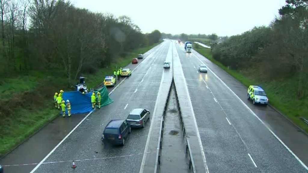 M1 fatal crash closes motorway for several hours in both directions
