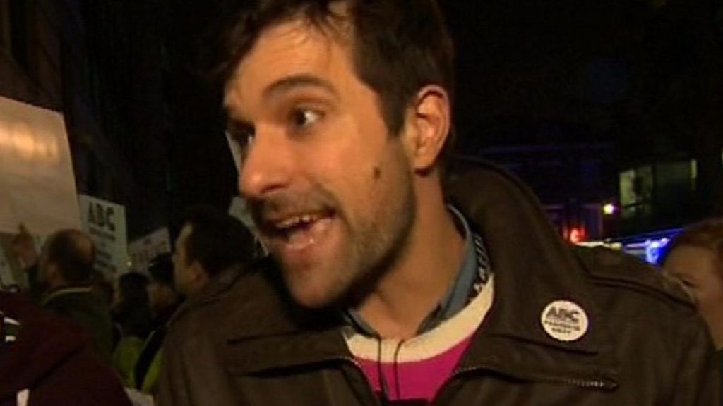 Southern rail strike: Angry commuters protest at DoT