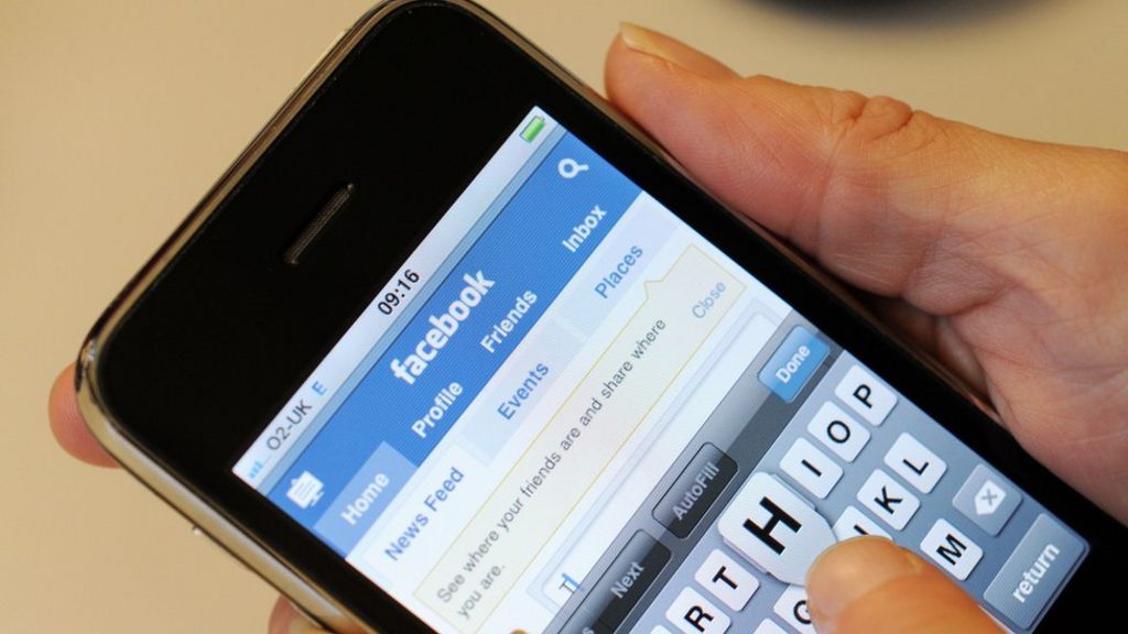 Facebook Joins German Anti-Racism Drive