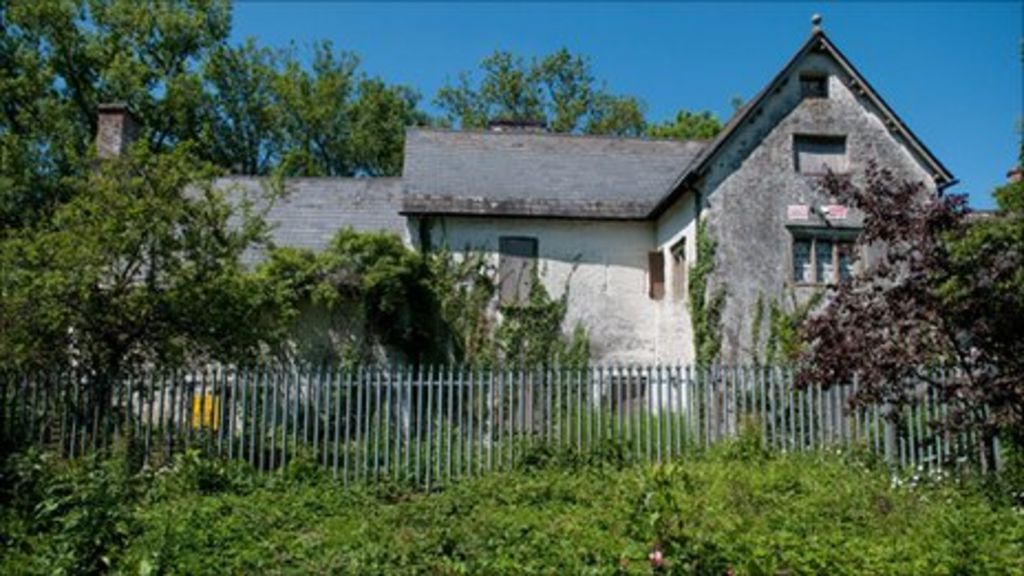 Llanyrafon Manor in Cwmbran reopens as heritage centre BBC News