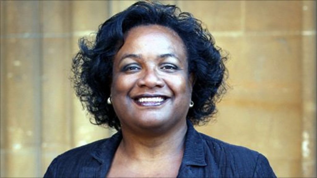 MP Diane Abbott 'sorry' over Twitter race comments BBC News