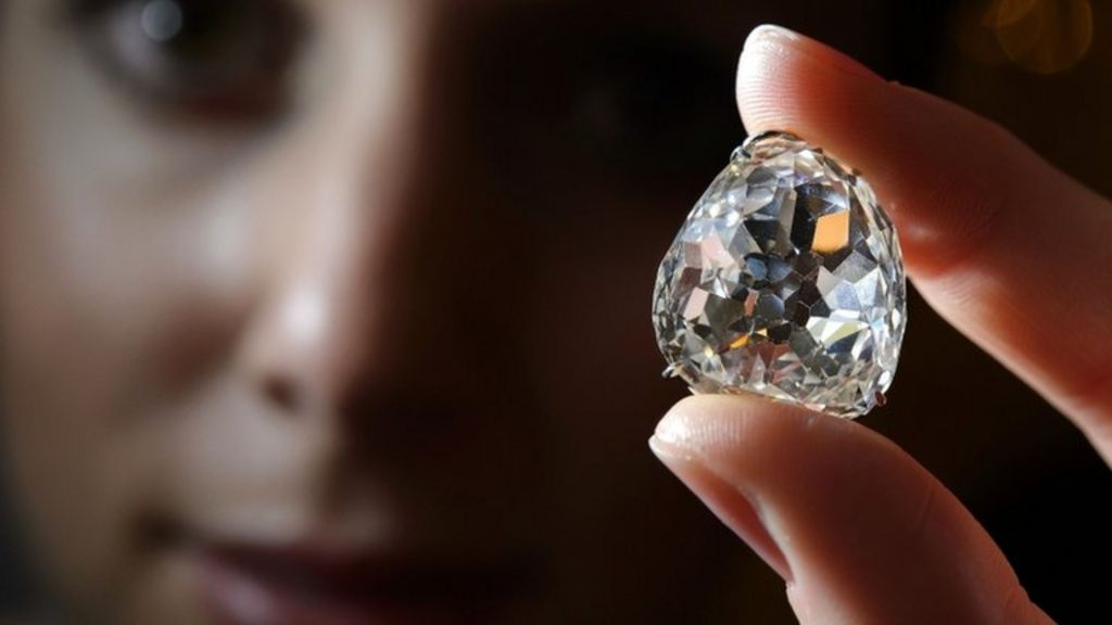 Royal Diamond Beau Sancy Sells For 97m Bbc News 