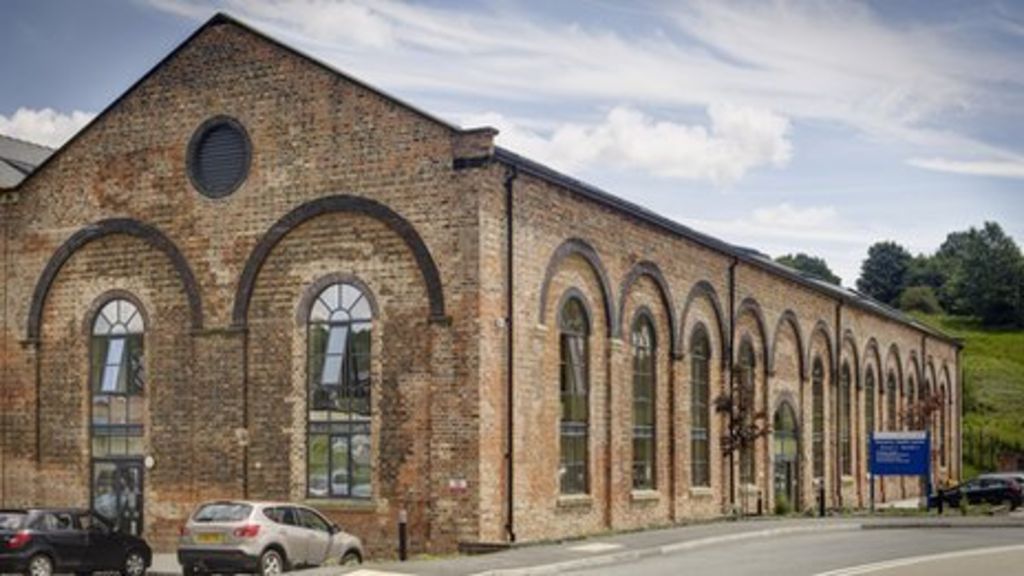 Oswestry Minor Injuries Unit set to move BBC News