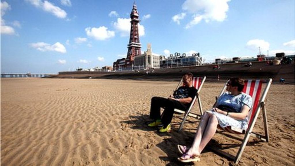 Blackpool fails to meet clean beaches standards BBC News