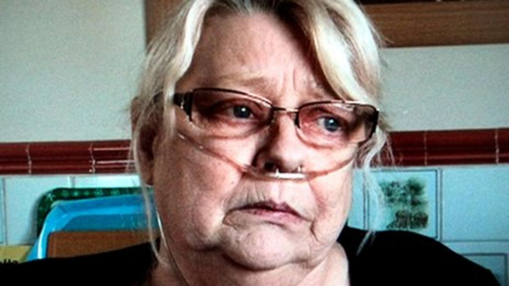 Widow complains to NHS Grampian over husband&#39;s A&amp;E trolley wait - BBC News - _65693936_sandraconverybbc