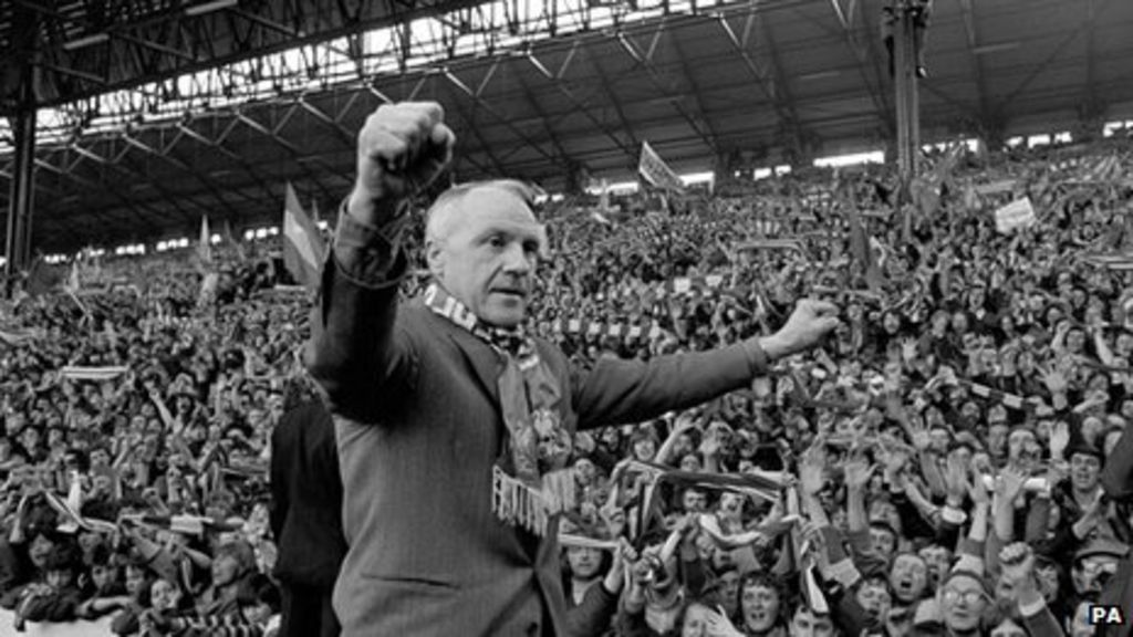 Liverpool FC celebrates Bill Shankly centenary - BBC News