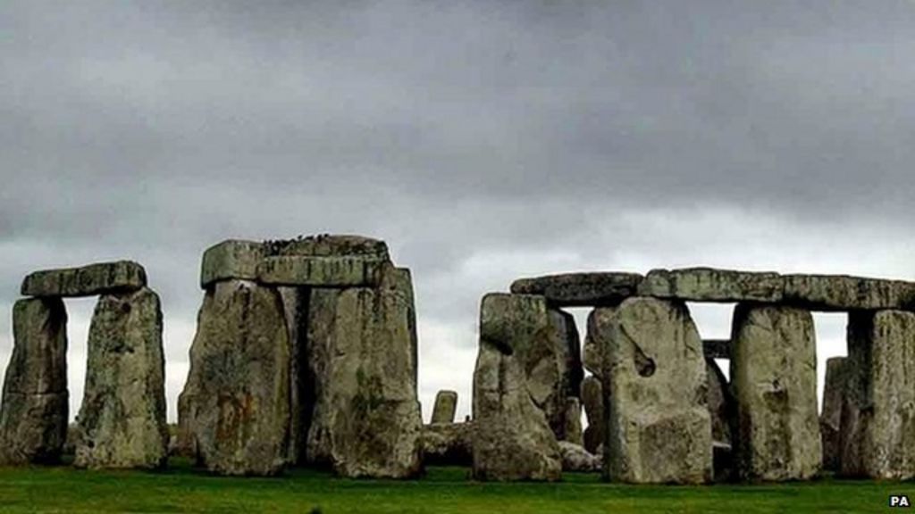 Thousands Mark Summer Solstice At Stonehenge Bbc News