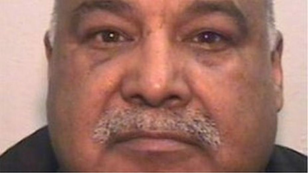 Judge brands sex grooming gang lawyers 'shameful'
