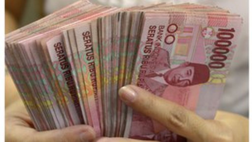 Indonesian Economy Sees Weakest Growth In Four Years Bbc News