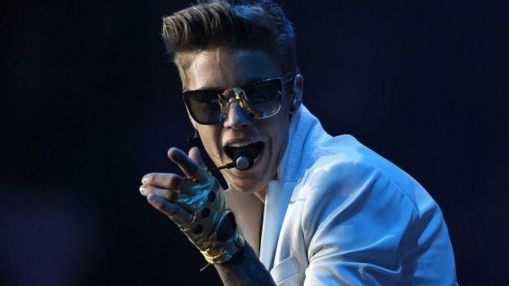 Justin Bieber Growing Up Disgracefully Bbc News