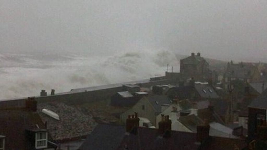 Portland Severe Flood Warning Eased After Storm - BBC News