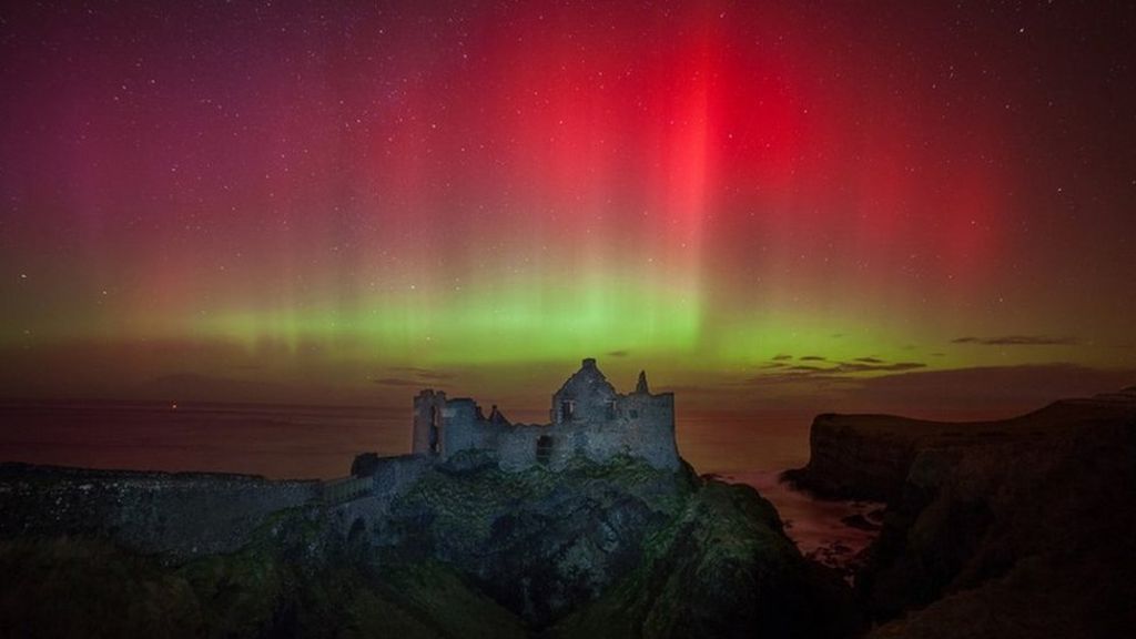 Northern Lights Shine Across Northern Ireland - BBC News