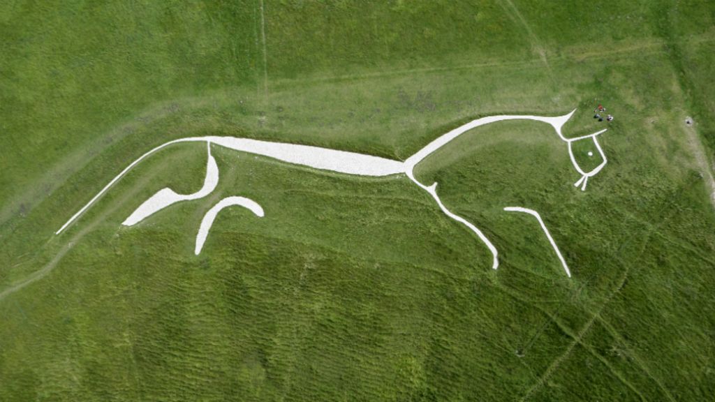 Uffington White Horse rechalked by volunteers BBC News