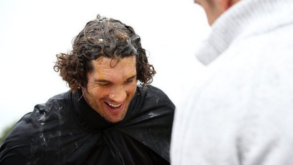 World Egg Throwing Championships won by England BBC News