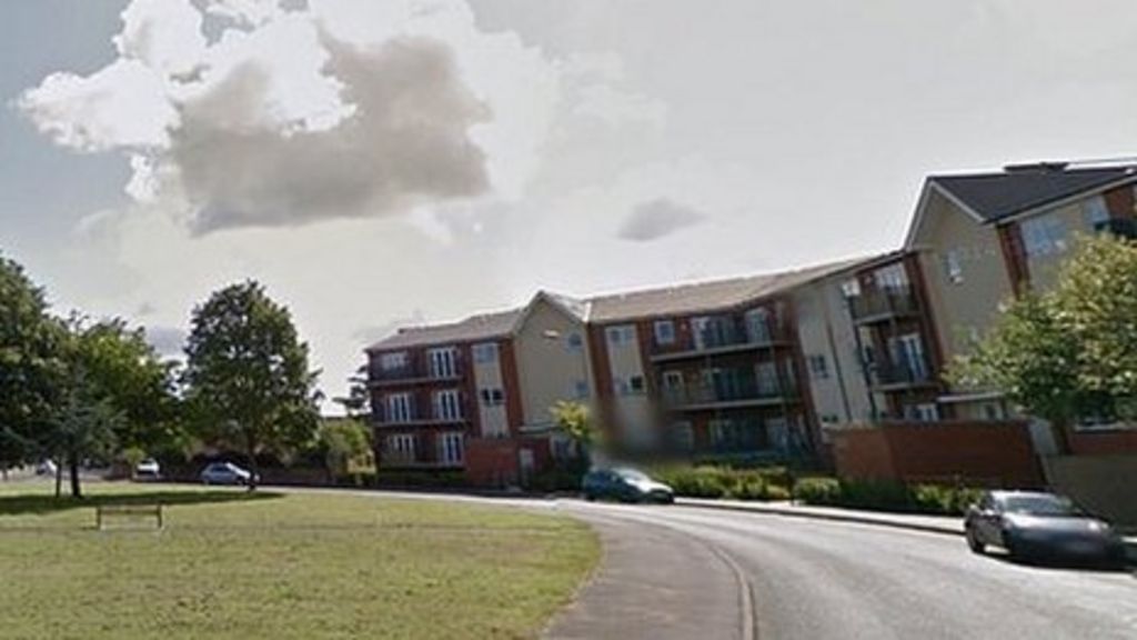 Man arrested over Oxford double stab attack in Rose Hill BBC News