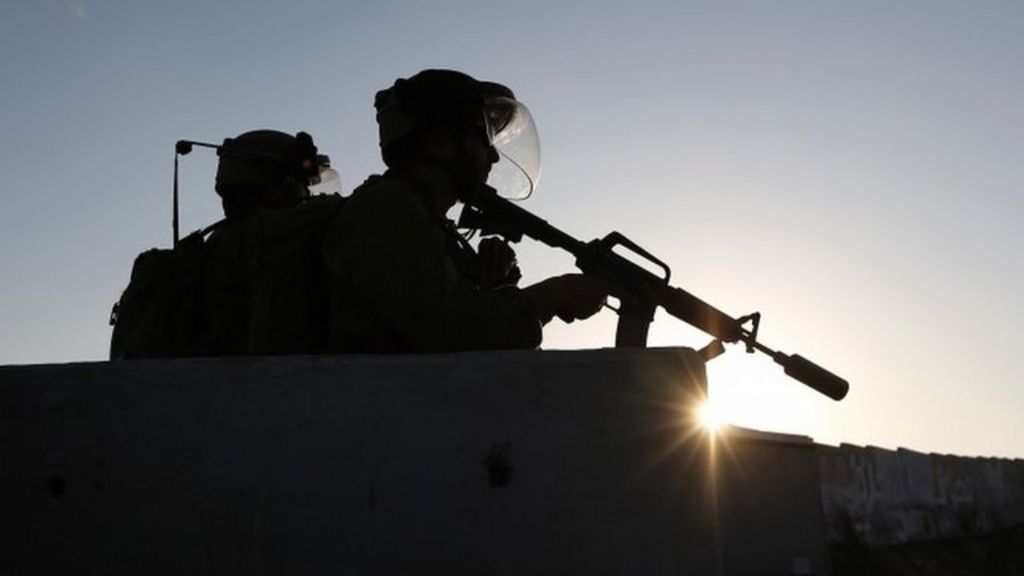 Israeli intelligence veterans refuse to spy on Palestinians - BBC News