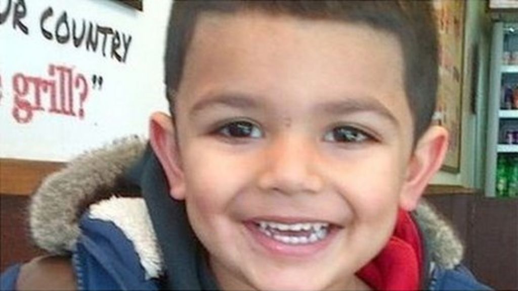 Boy fatally injured while mum shopped